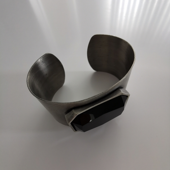 Jewelry - Thick Silver / Gunmetal Cuff / Bangle Bracelet With Black Jewel